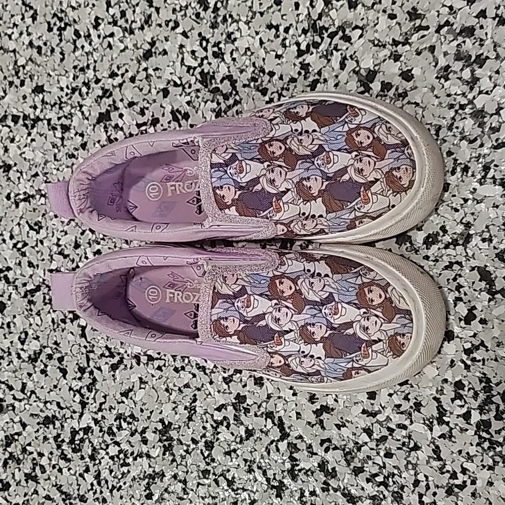 Frozen slip on shoe